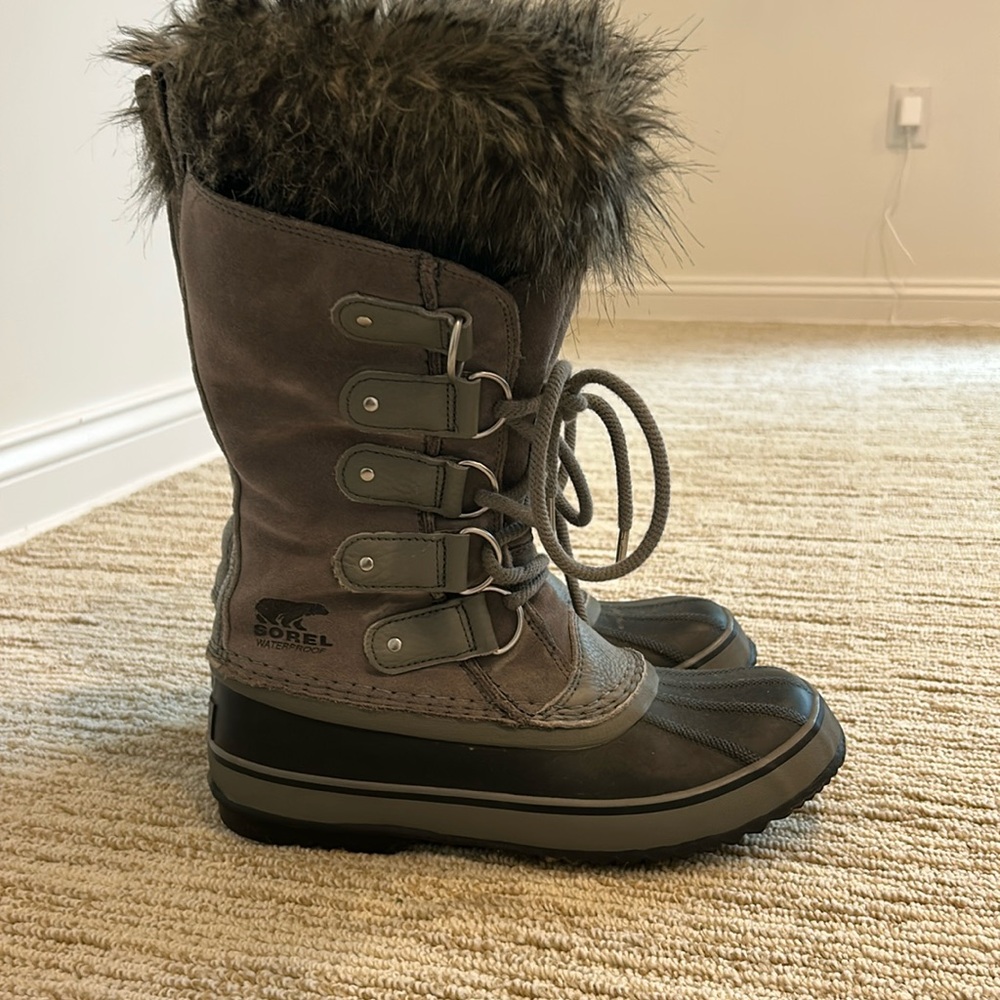 Sorel women’s size 9.5